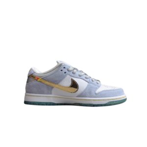 Alternative view of Nike SB Dunk Low Sean Cliver Xmas Dunks